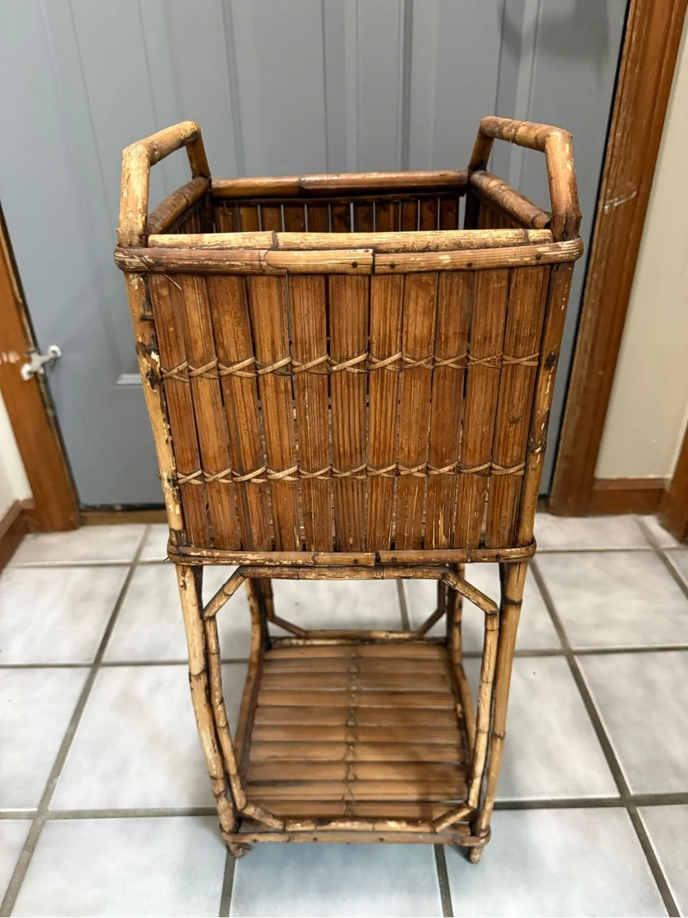 Vintage 1970’s Bamboo Split Reed Tall Planter Stand in Warm Brown